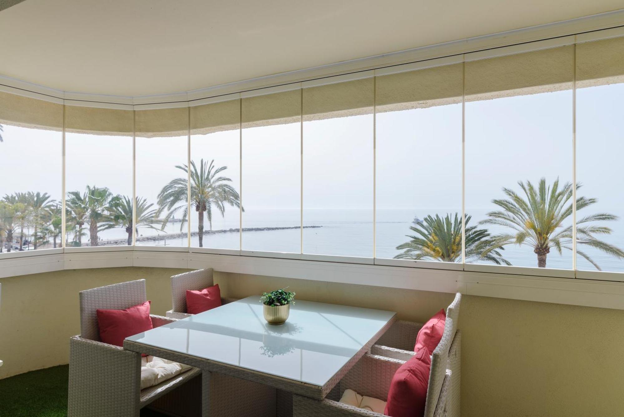 Sea Front Apartment In Marbella Center エクステリア 写真