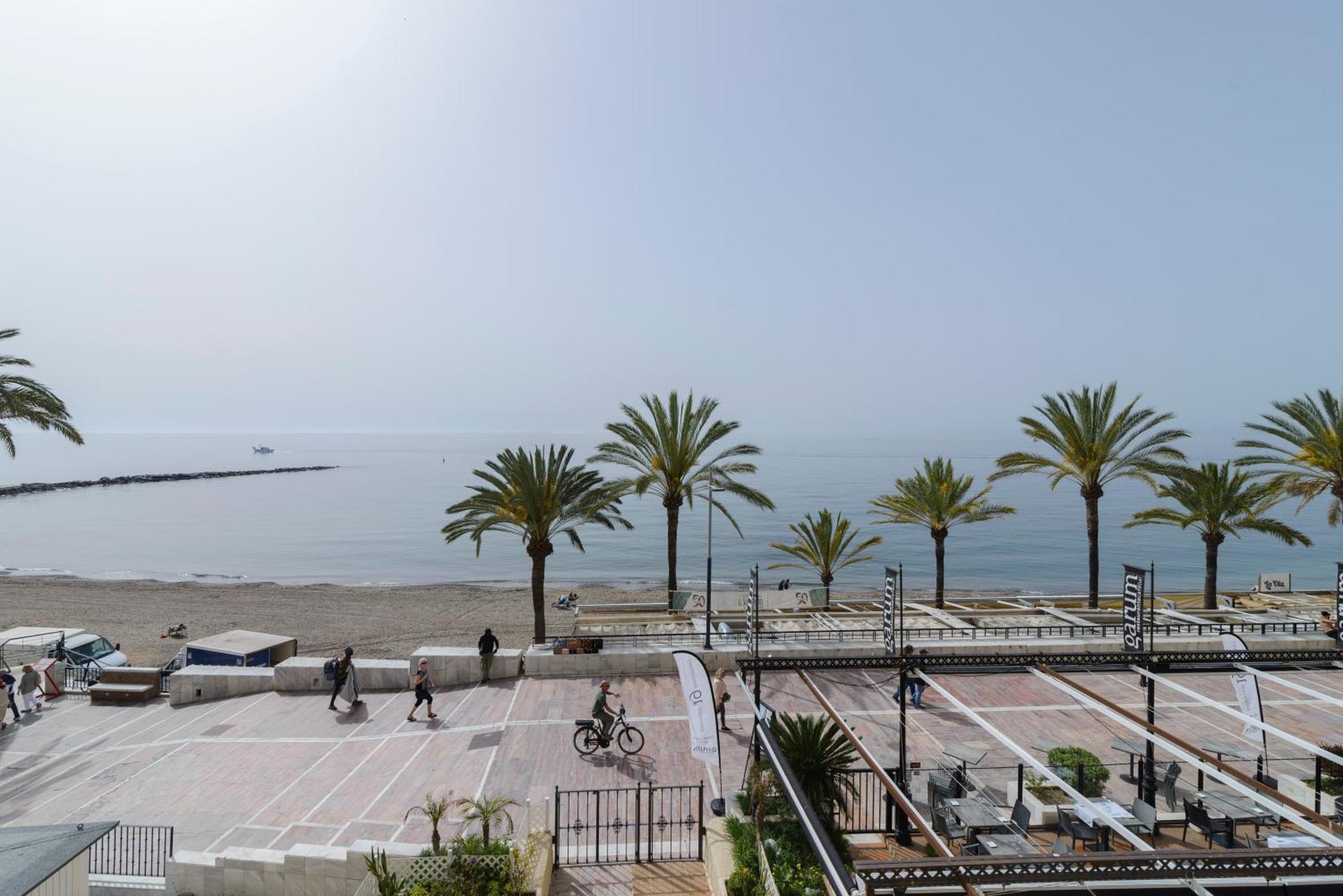 Sea Front Apartment In Marbella Center エクステリア 写真